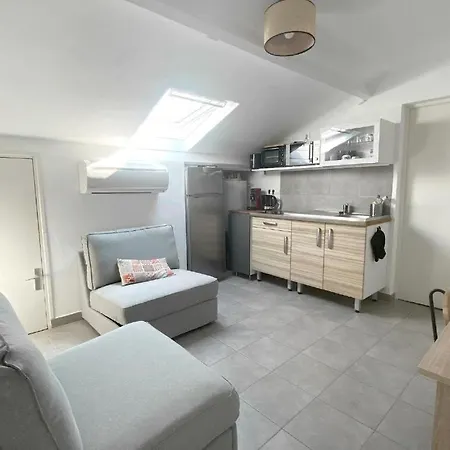 Nest Apartment *
